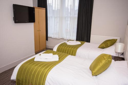 Hostal Captain Fryatt Guesthouse
