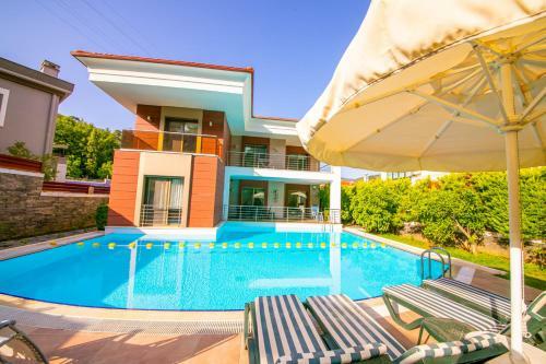 Villa Paris Marmaris Daily Weekly Rentals