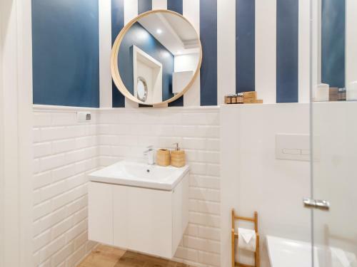 Apartamenty B??kit Na Fali - Miodowy Dom
