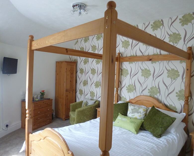 Hostal The Beehive Guest House
