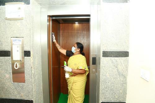 Hotel Cnr Residency