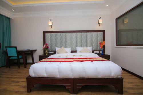 Samaya Hotel