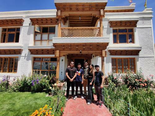 Hostal Namra Villa