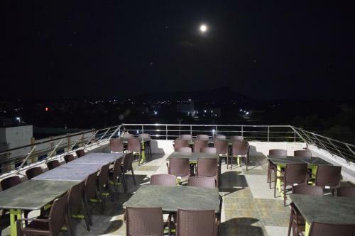 Hotel Vijay Krishna Mahal