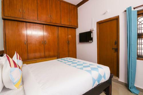 Hostal Vaccinated Staff - Oyo Home 79878 Pleasant Stays