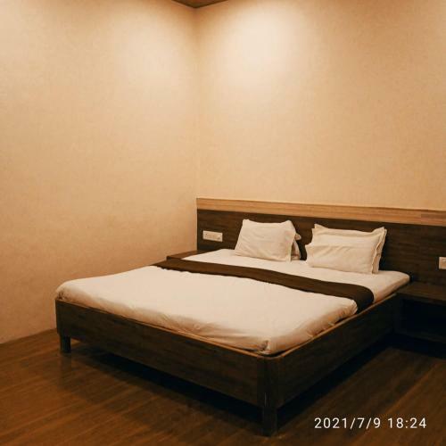 Preeti Hotel