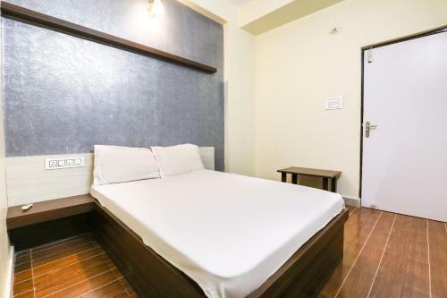 Spot On 73658 Hotel Sumitra
