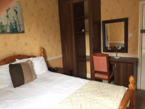 Bed & Breakfast The Pines Guest Accommodation