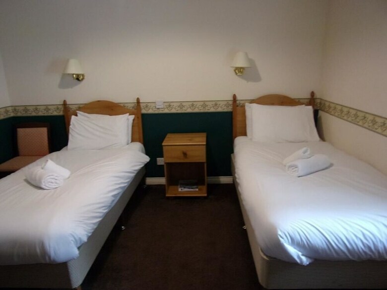 Richmond Arms Hotel