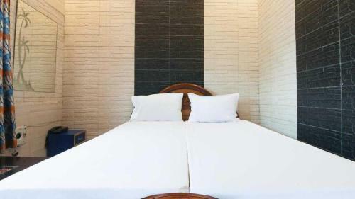 Hotel Sanjay Royal By Wb Economy
