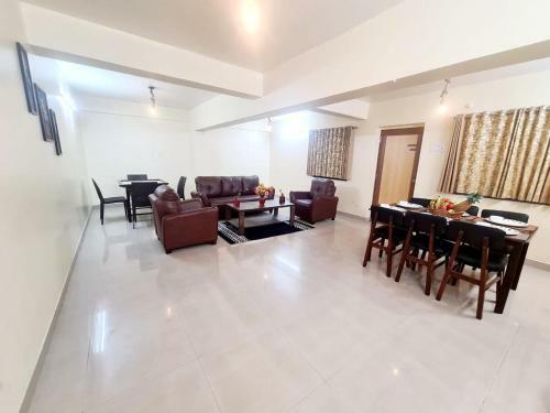 Oreo Villa With AC