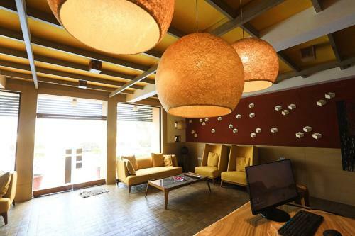 Hotel Flora Riverside- Luxury Villas With Private Pool