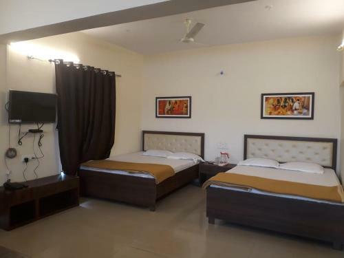 Hostal Maharaja Family Guest House