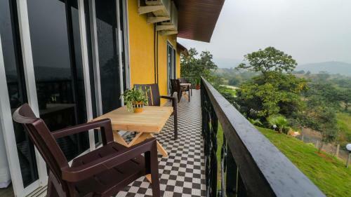 Leisurely Casa By The Hills, Pawna Lake
