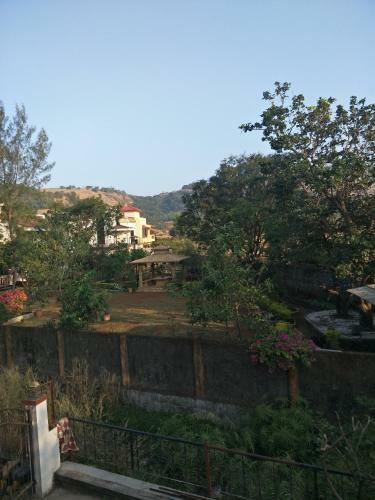 Royal Villa 2 - 3 Bhk A/c Bungalow In Lonavala