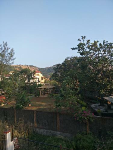 Royal Villa 2 - 3 Bhk A/c Bungalow In Lonavala