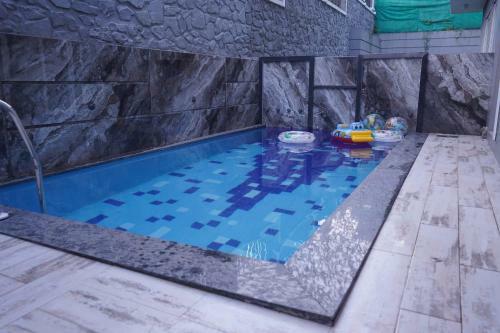 Stay 5 Villas