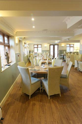 Hotel The Elm Tree Inn