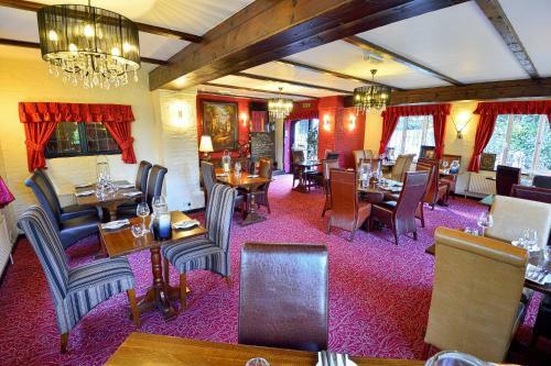 Roundabout Hotel