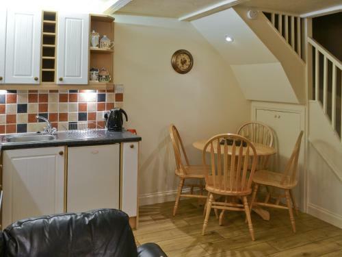 Larch Cottage