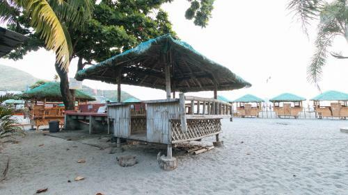 Hotel Reddoorz Hostel @megans Paradisio Beach Resort
