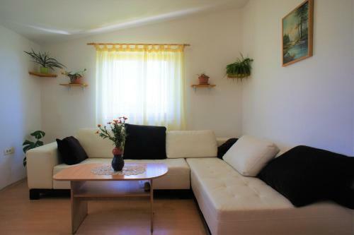 Holiday Home Emina