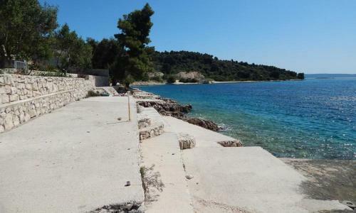 Apartments Lovri? - 30 Meters To The Beach