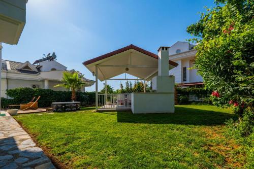Milez Sultan Luxury Villa By Solo Villa