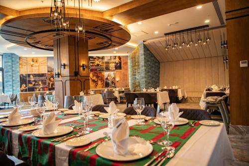 Arnor De Luxe Hotel & Spa
