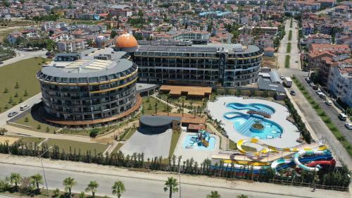 Arnor De Luxe Hotel & Spa