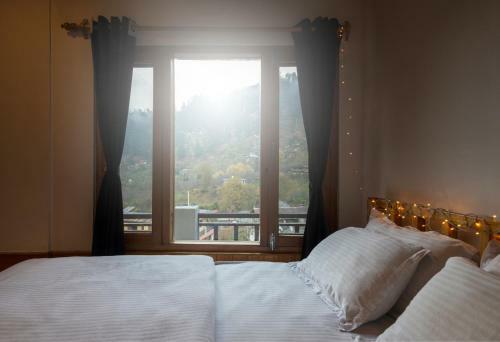 Robinhood Travel Hostel