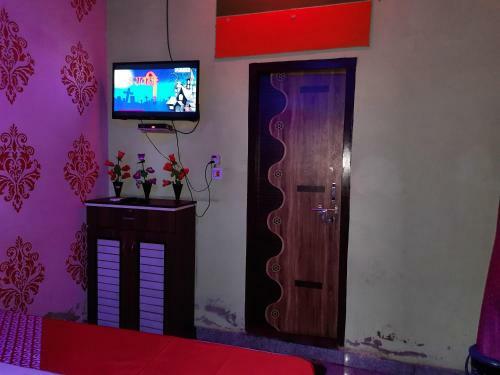 Oyo 83234 Grand Plaza Hotel