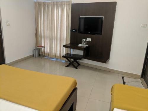 Hotel Aashraya