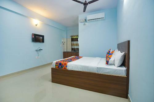 Fabhotel Bricknest Suites
