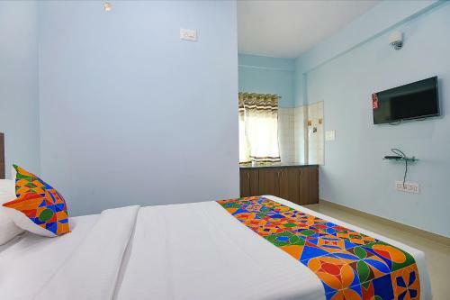 Fabhotel Bricknest Suites