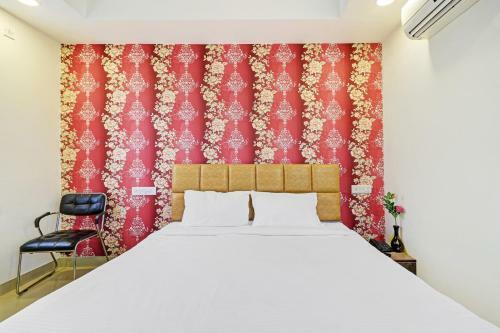 Oyo Collection O Hotel Parinda Lounge And Restaurant