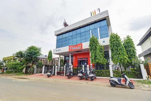 Oyo Collection O Hotel Parinda Lounge And Restaurant