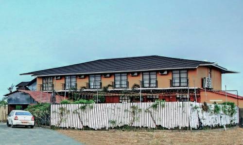 Treebo Trend Hotel Wildernest