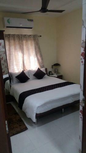 Hostal Mansi Service Apartment