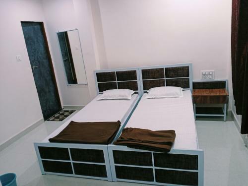 Anand P G Hostel Males Only