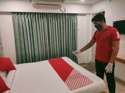 Oyo 65901 Hotel Niraj Inn