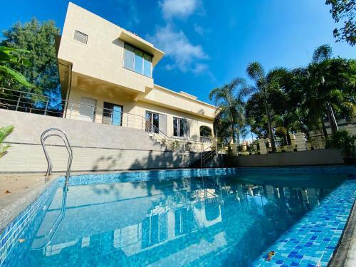 Villa Divine Roots Luxury Stay