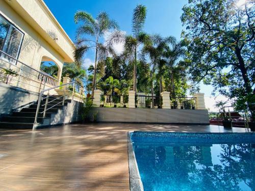 Villa Divine Roots Luxury Stay