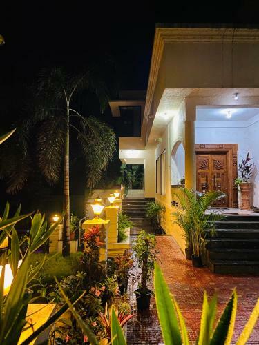 Villa Divine Roots Luxury Stay