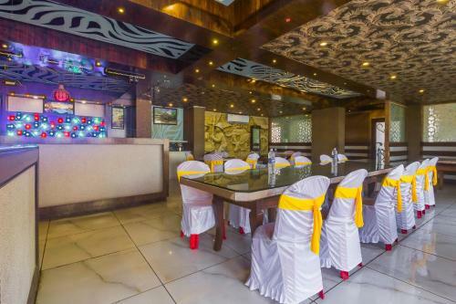 Oyo 22375 Hotel Shree Sai Prasad