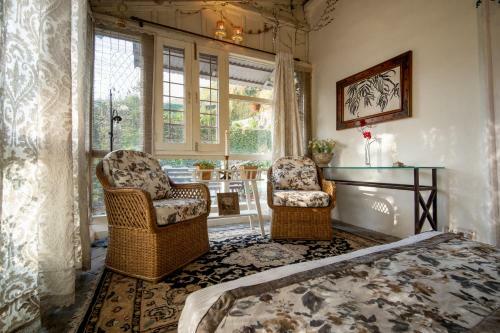 Mystic Abode, An Old Colonial House With A Garden