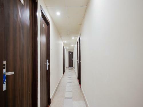 Capital O 13324 Hotel Kosmos Anamika