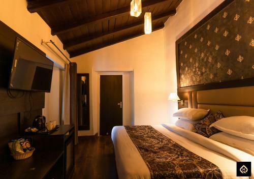 Hotel The Mirchoni Resorts Nainital