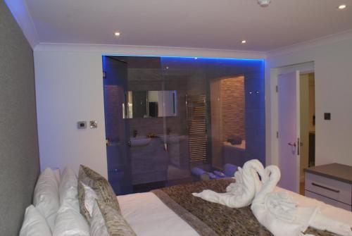 The Avenue Hotel