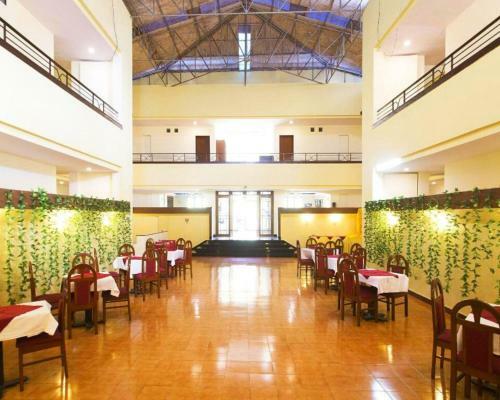 The Dhanhills - A Valley View Hotel In Panchgani
